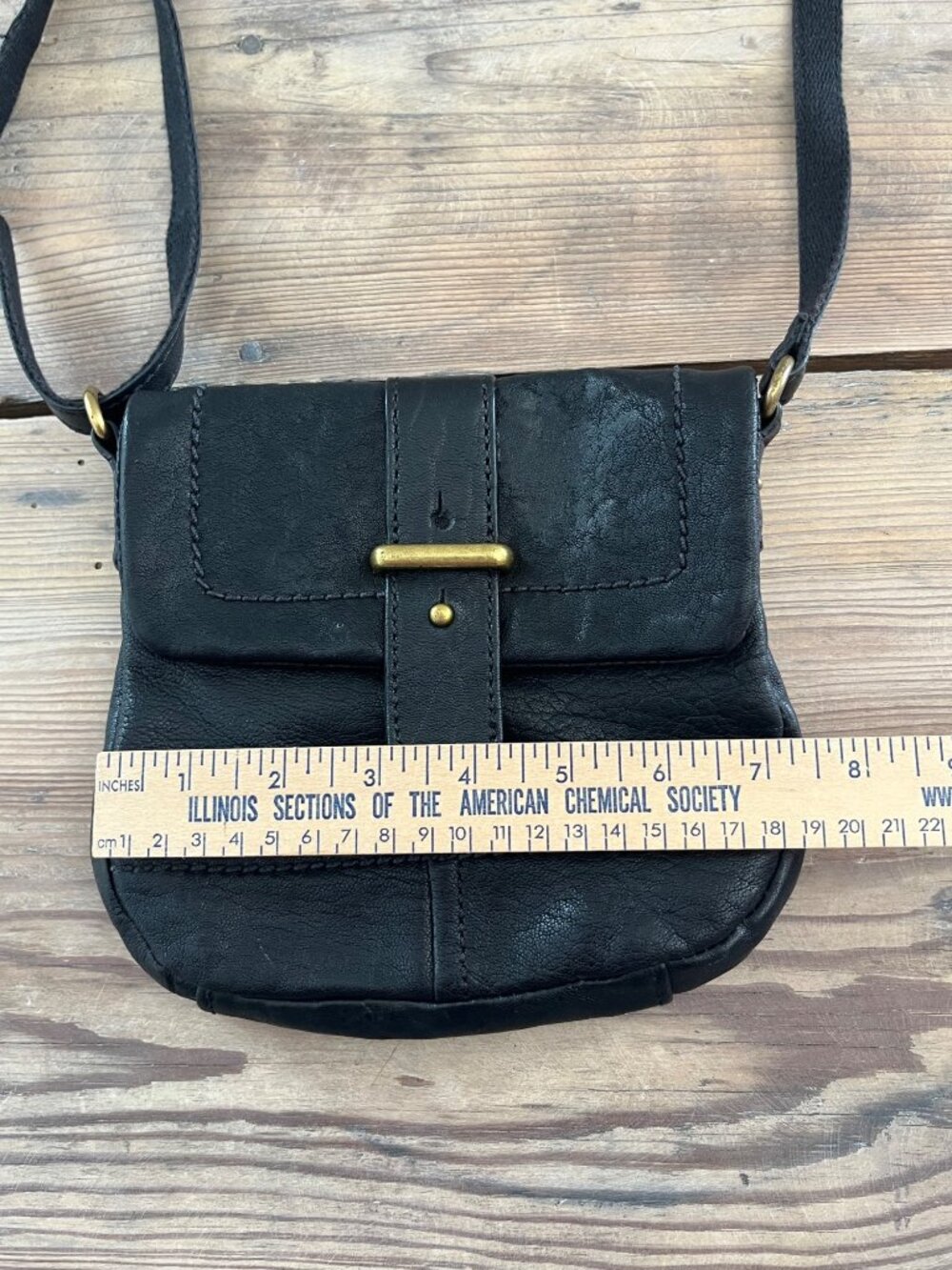 Fossil Black Leather Crossbody Bag with Brass Hardware Small Y2K - Picture 8 of 9